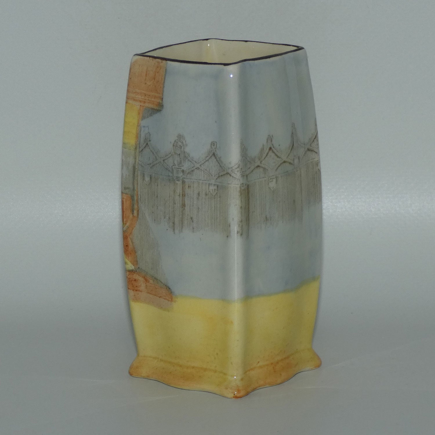 royal-doulton-shakespearean-wolsey-vase