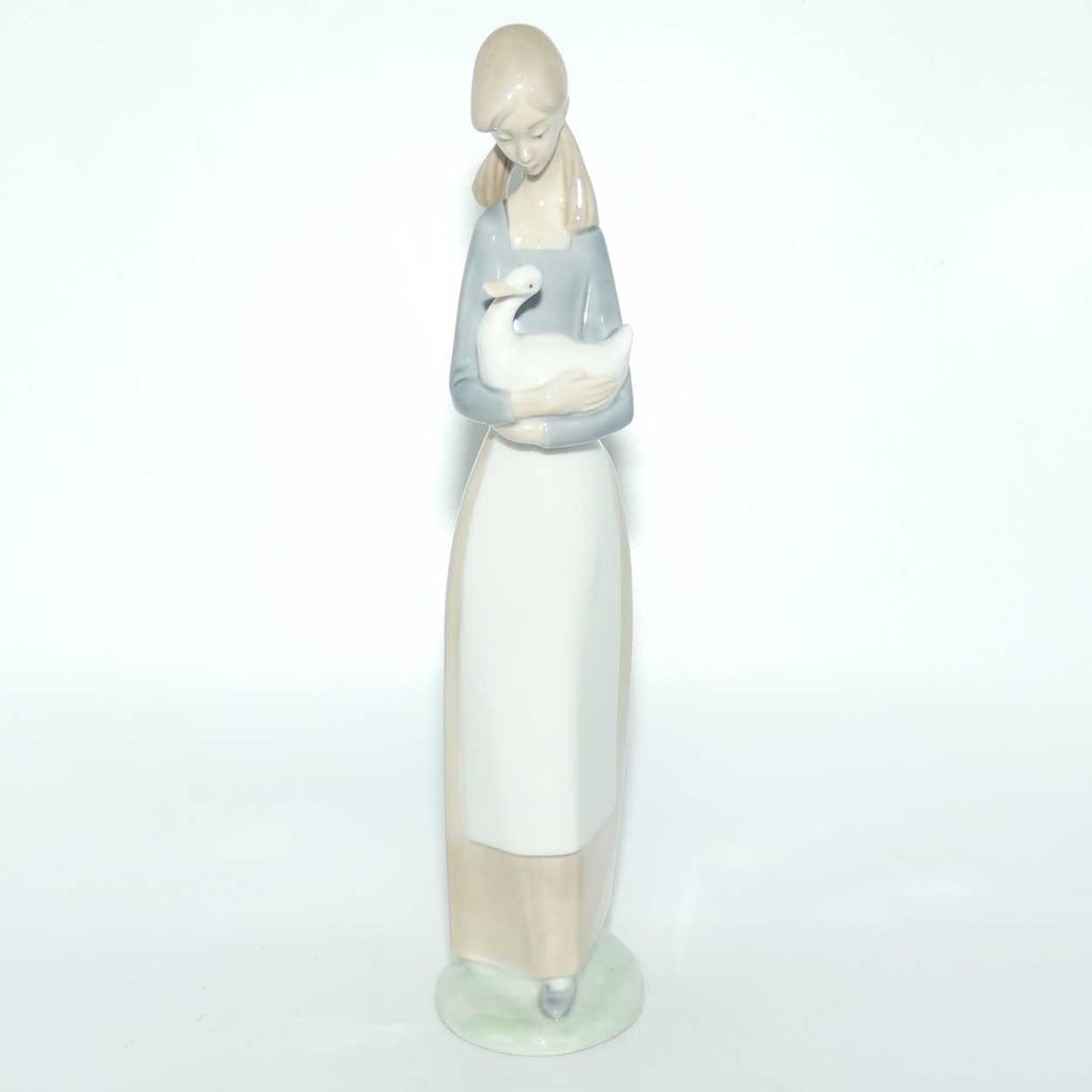 Nao by Lladro figure Girl with Goose  #0025