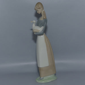 Nao by Lladro figure Girl with Goose  #0025