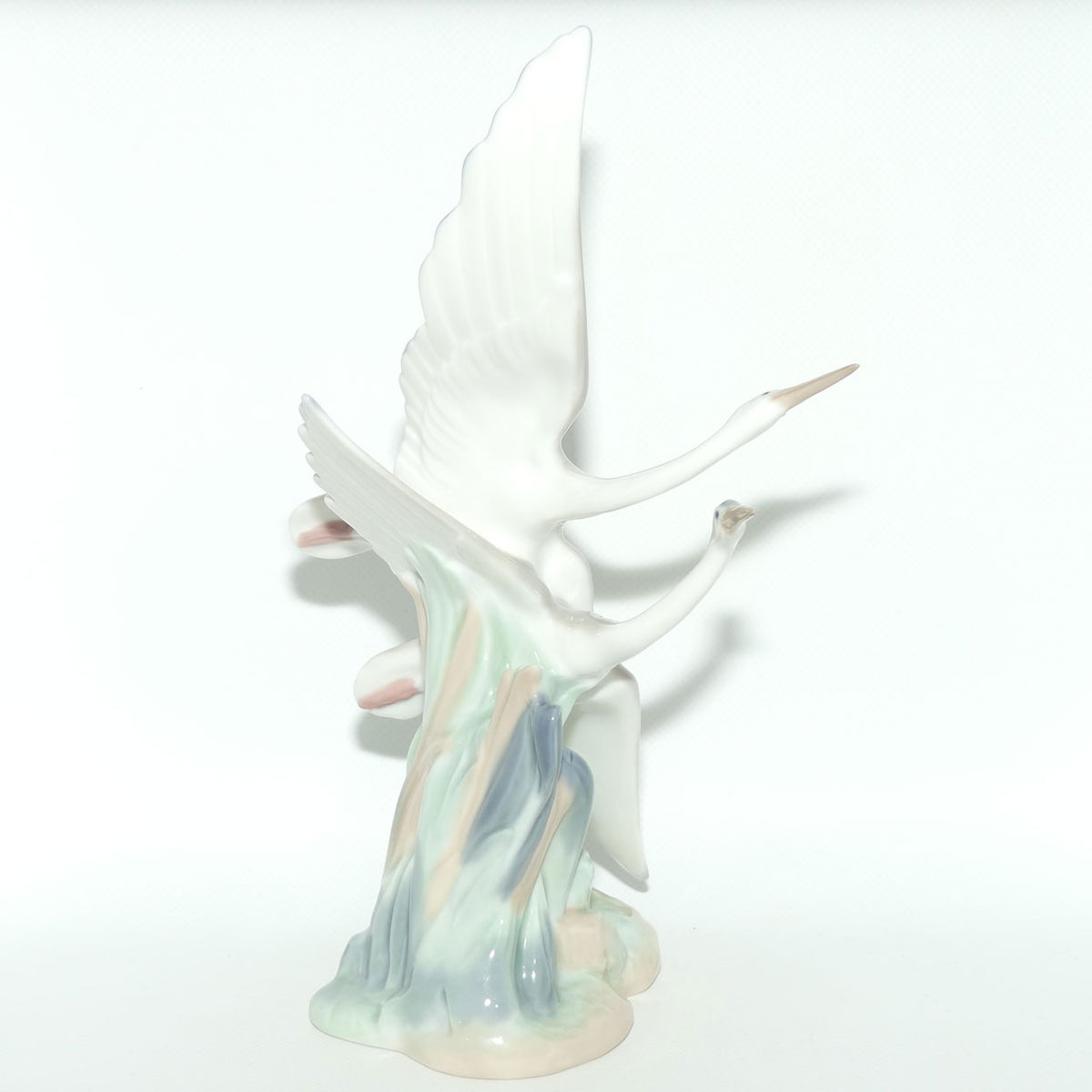 Nao by Lladro figure Cranes in Flight | Flying Herons | #0044