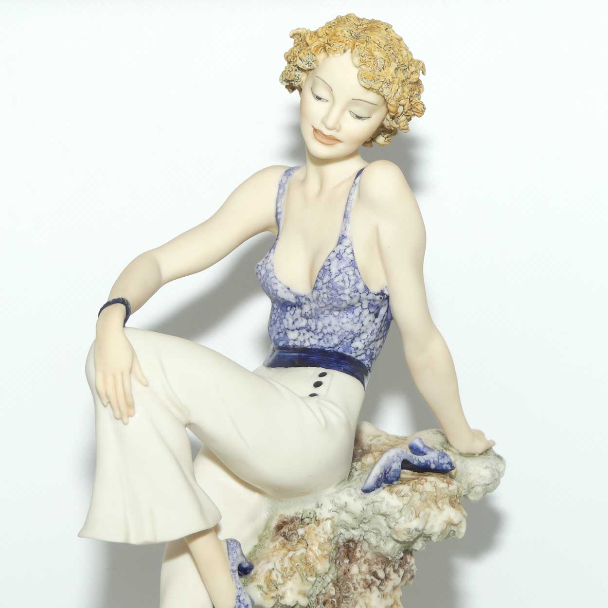 Giuseppe Armani Florence figure | 0110C | Sabrina | 1997 Member piece | Cert + boxed