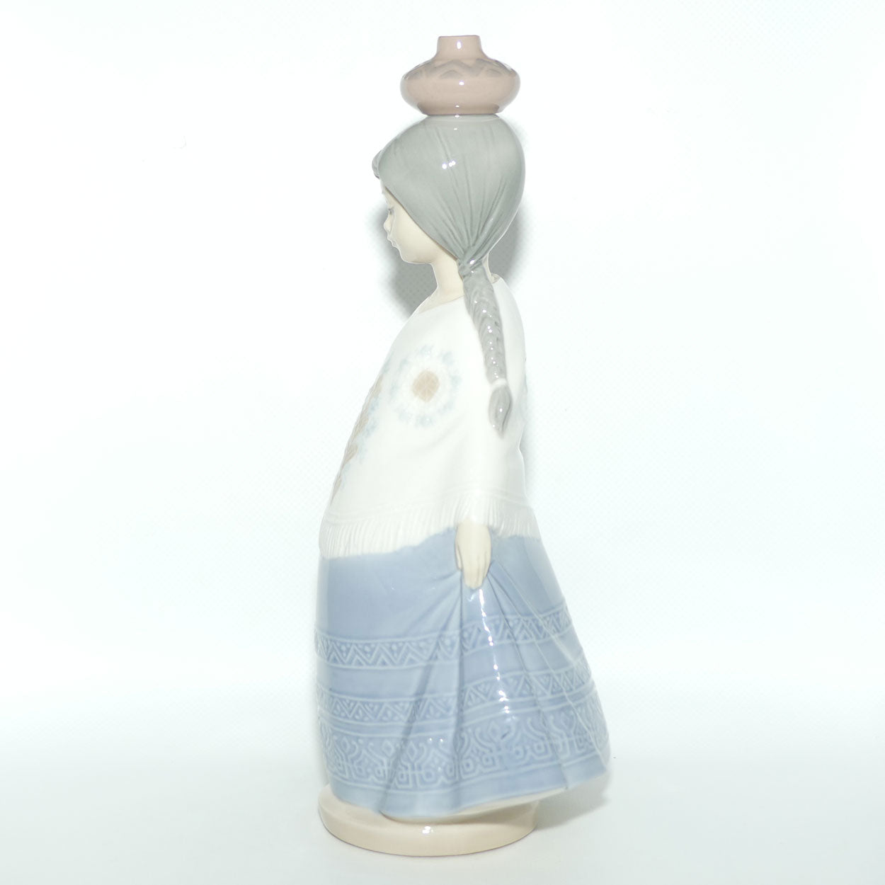 Nao by Lladro figure Mexican Girl with Water Jug on Head | #0359