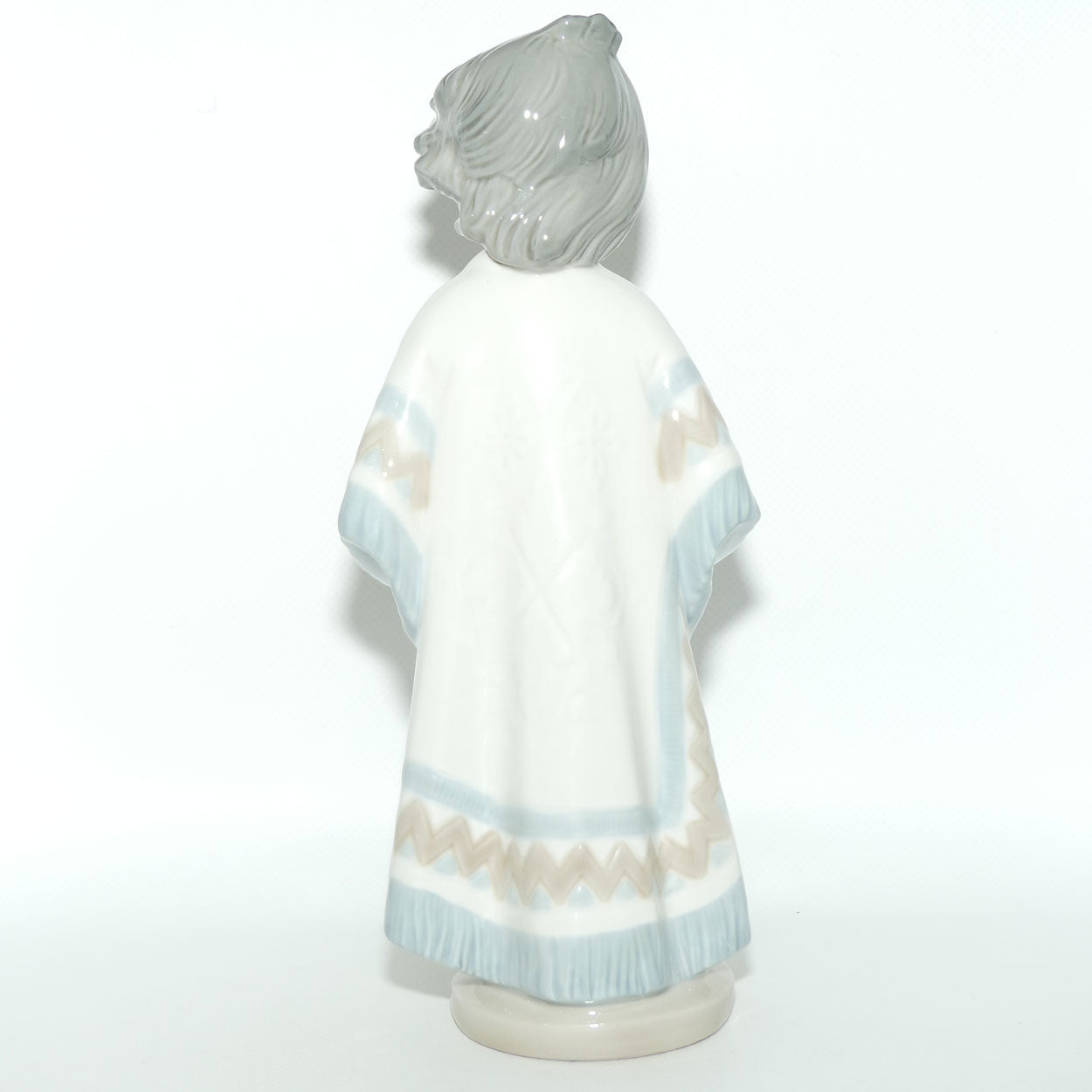 Nao by Lladro figure Mexican Boy holding Sombrero | #0360