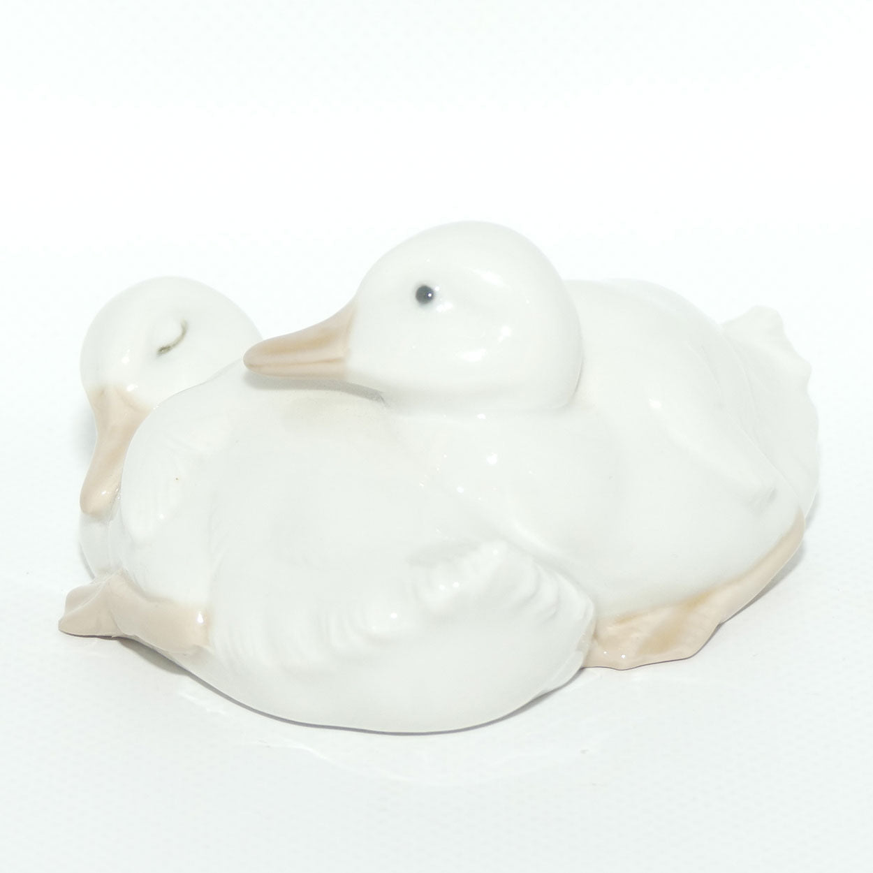 Nao by Lladro figure of Ducks Snuggling | #0368 | Gloss