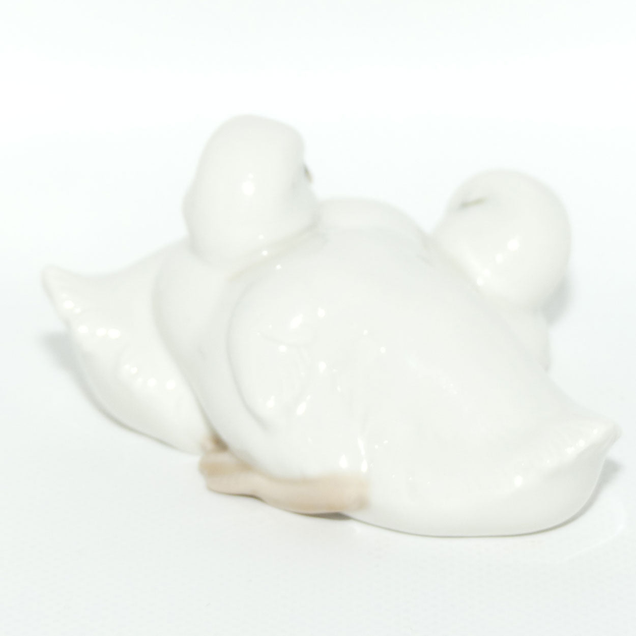 Nao by Lladro figure of Ducks Snuggling | #0368 | Gloss