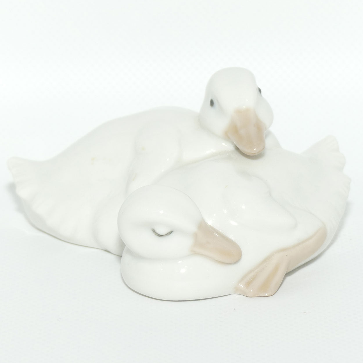 Nao by Lladro figure of Ducks Snuggling | #0368 | Gloss