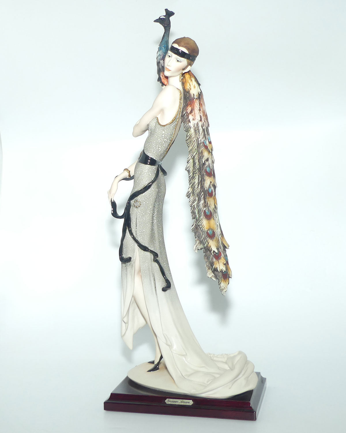 Giuseppe Armani Florence figure | 0385C | Mahogany | Lady with Peacock | boxed