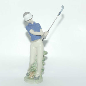 Nao by Lladro Golfer | Fore! #0451