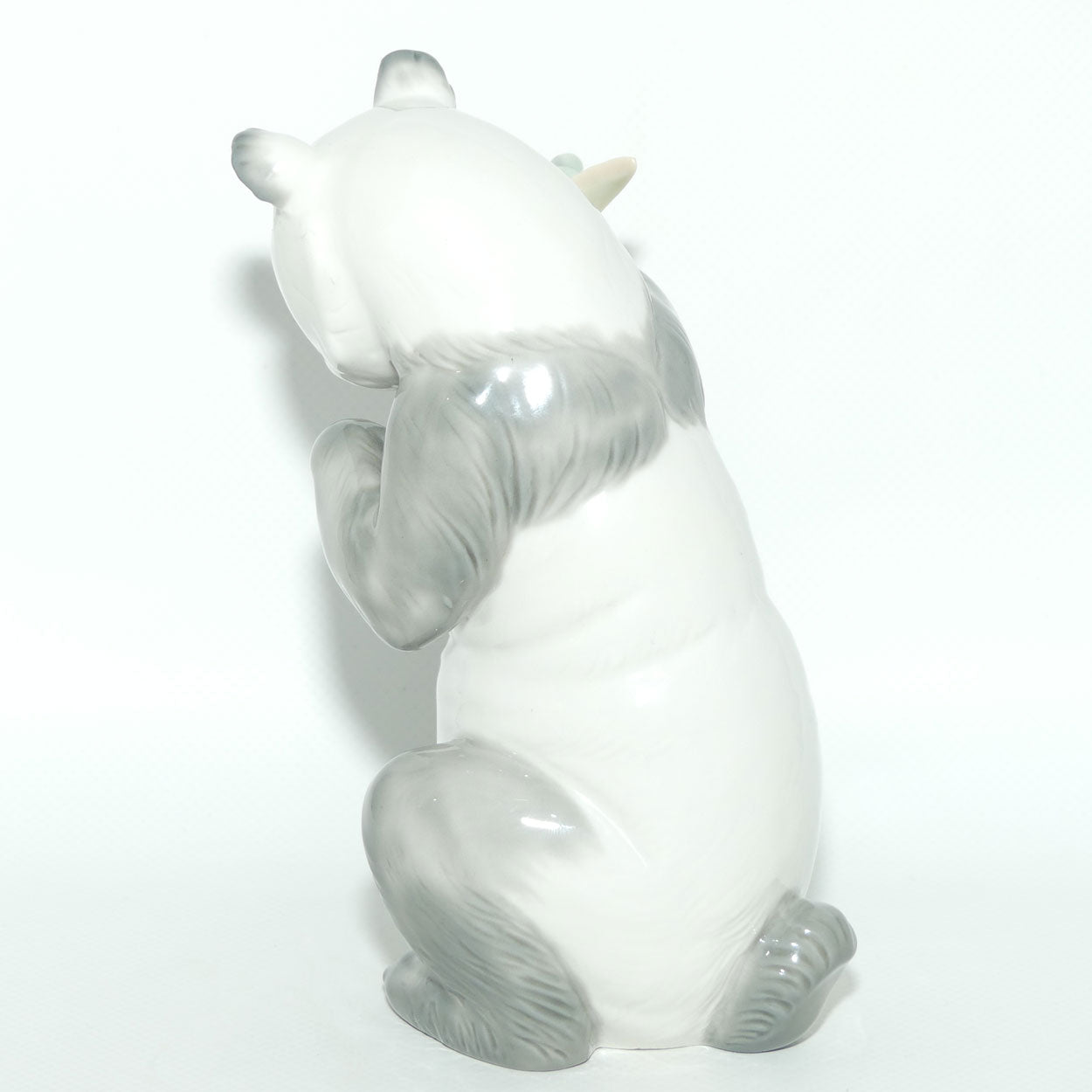 Nao by Lladro Panda with Bamboo | #0718