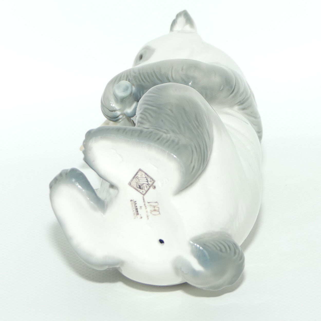 Nao by Lladro Panda with Bamboo | #0718
