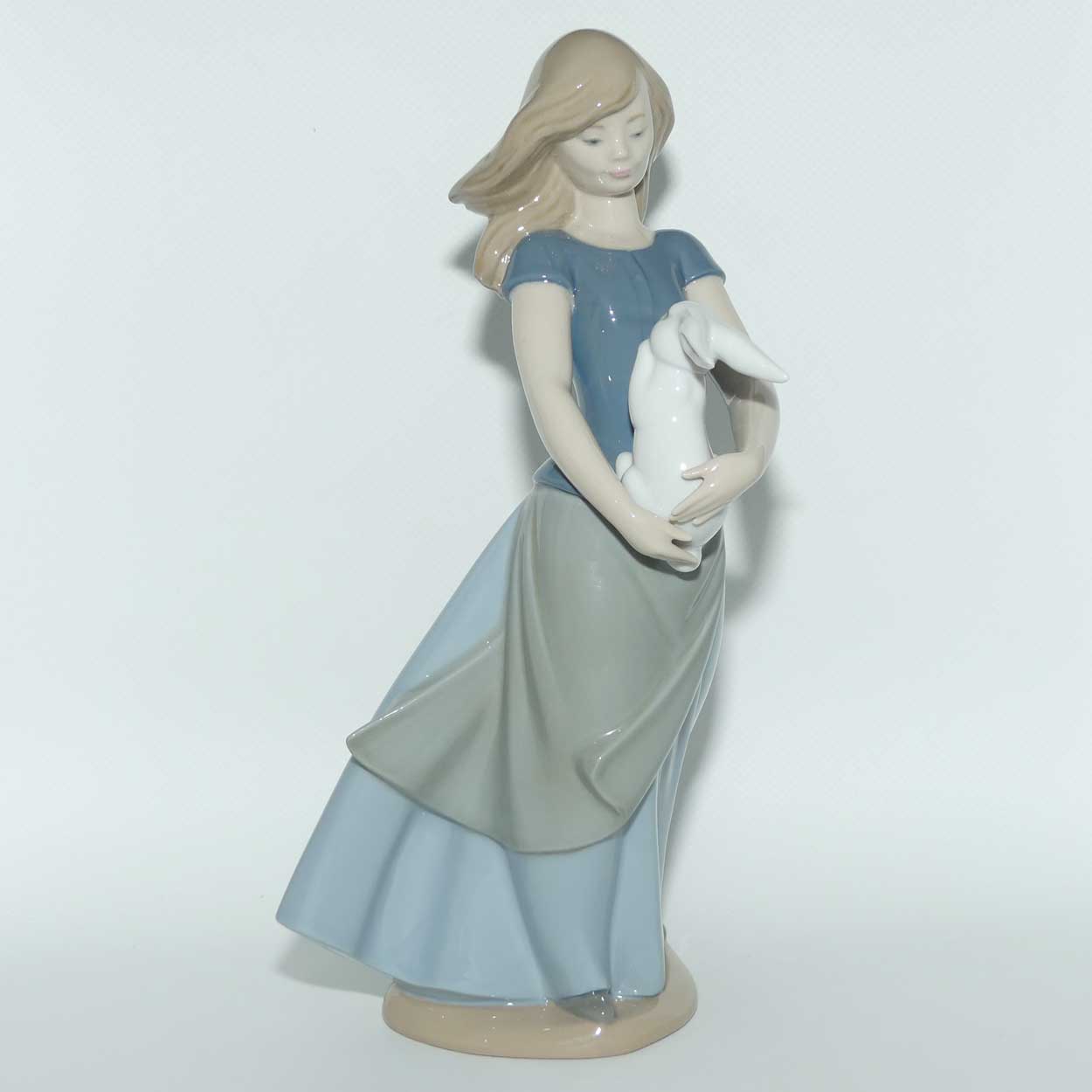 Nao by Lladro figure Country Girl with Rabbit | 0762