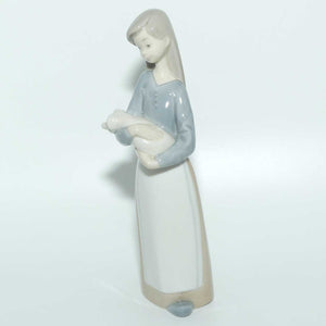 Lladro figure Girl with Pig | #1011