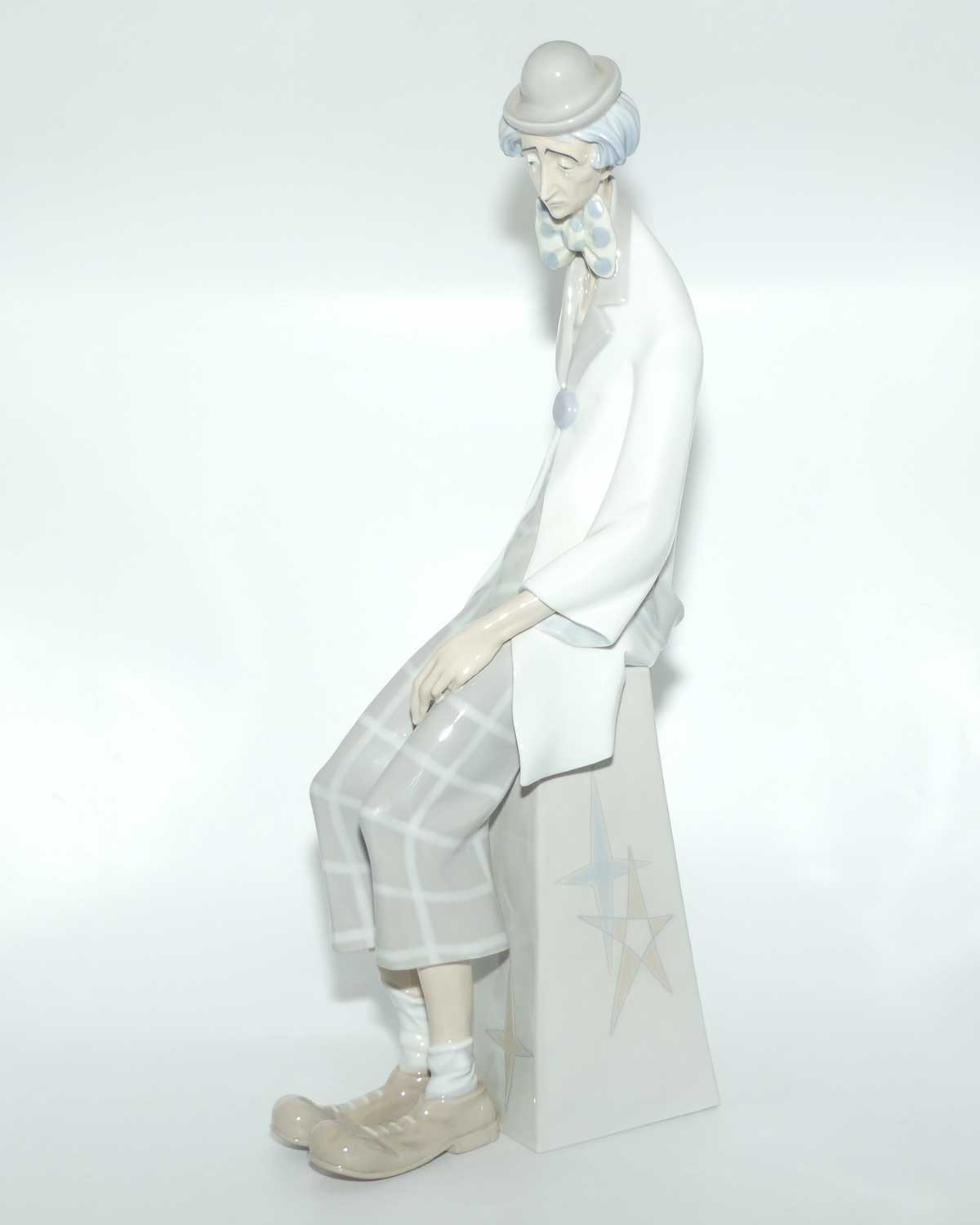 Lladro figure Clown with Concertina | Gloss | #1027