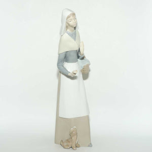 Lladro figure Shepherdess with Dog | Girl with a Basket #1034