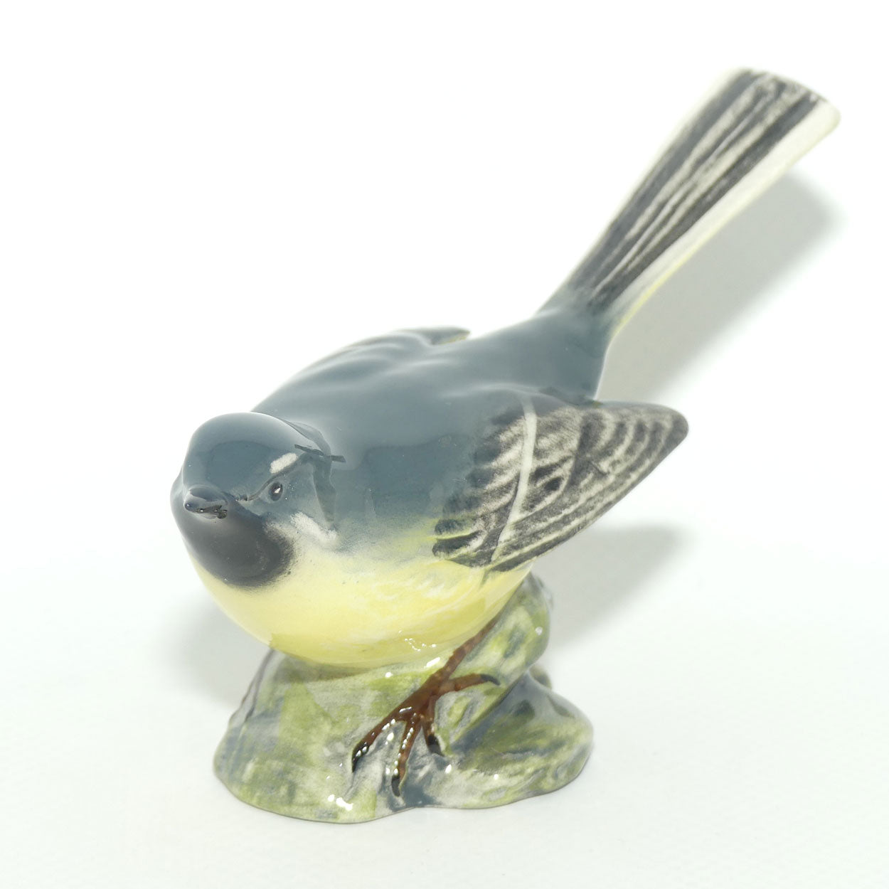 #1041B Beswick Grey Wagtail | Head Up | Gloss | boxed