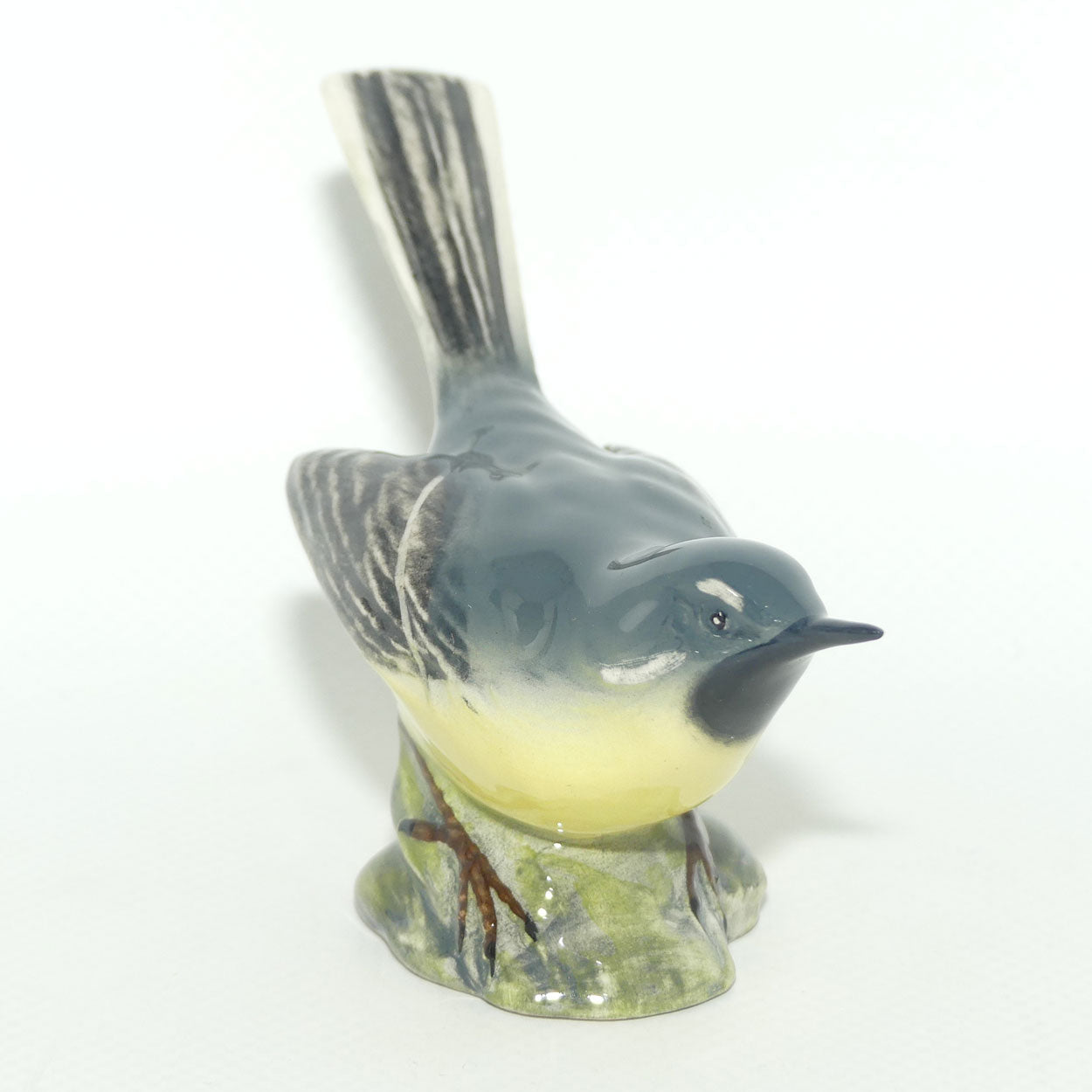 #1041B Beswick Grey Wagtail | Head Up | Gloss | boxed