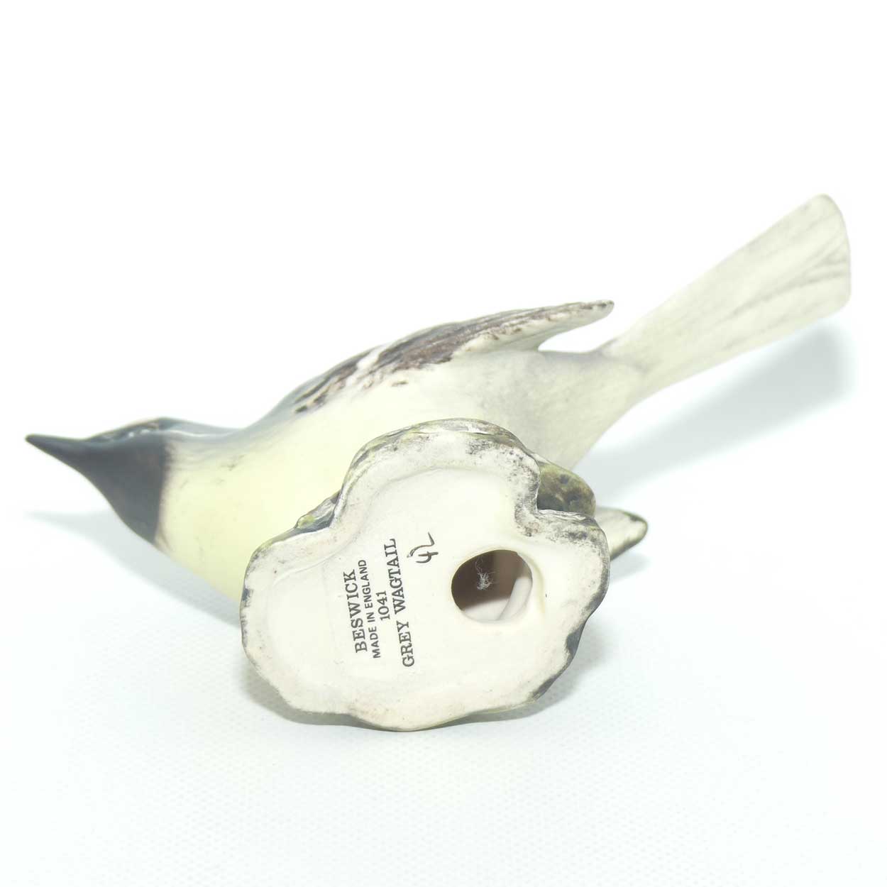 #1041B Beswick Grey Wagtail | Head Up | Matt