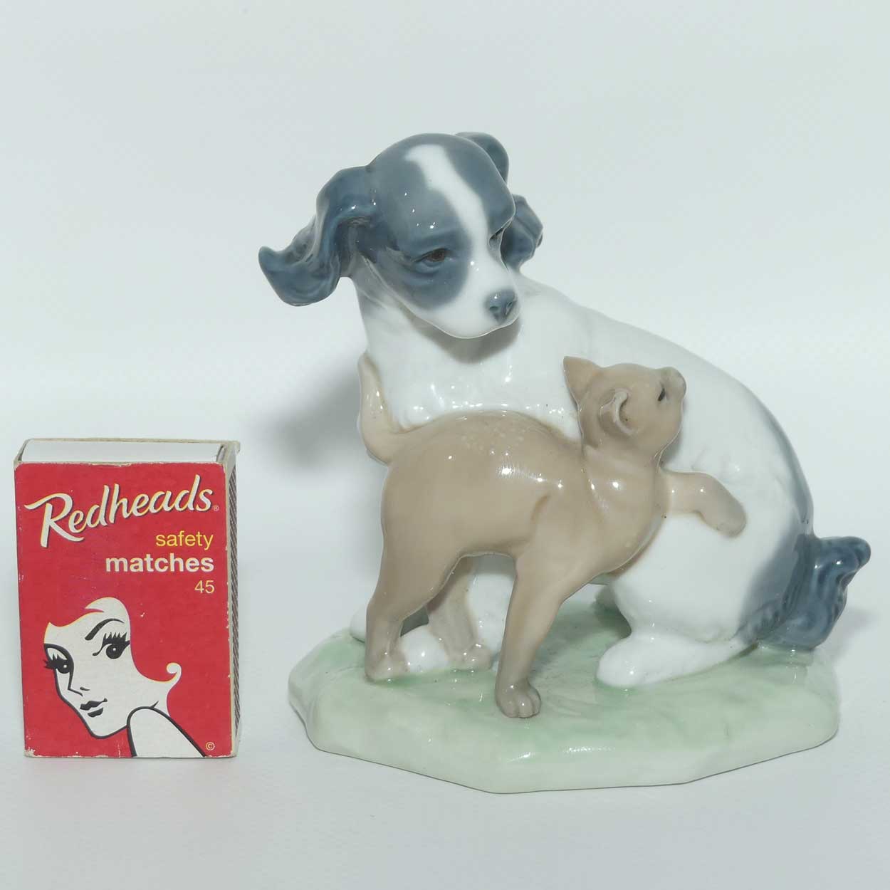 Nao figure Dog and Cat in Harmony | #1048