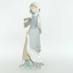 Lladro figure Girl with Duck #1052 | #1