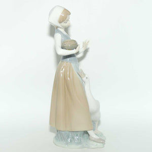 Lladro figure Girl with Duck #1052 | #1