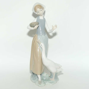 Lladro figure Girl with Duck #1052 | #1