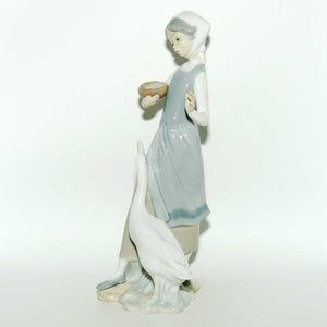 Lladro figure Girl with Duck #1052 | #2