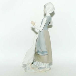 Lladro figure Girl with Duck #1052 | #2