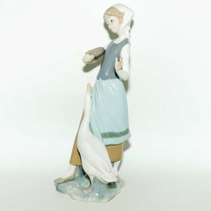 Lladro figure Girl with Duck #1052 | #3