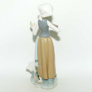 Lladro figure Girl with Duck #1052 | #3