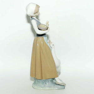 Lladro figure Girl with Duck #1052 | #3