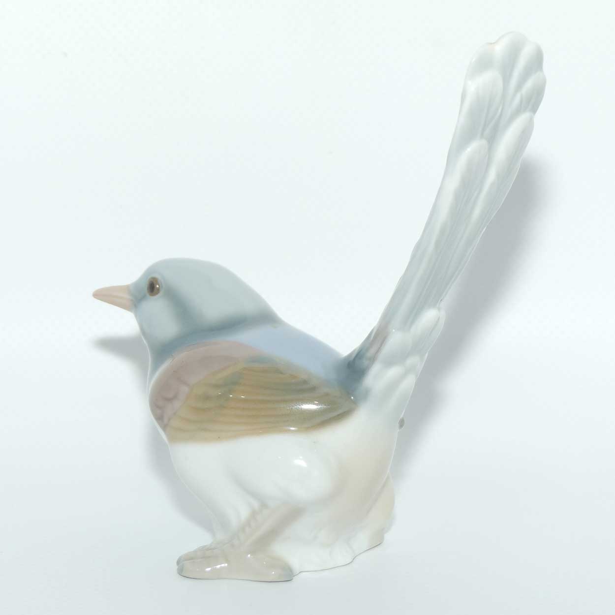 Lladro figure Bird with Long Tail | Robin | Gloss | #1054