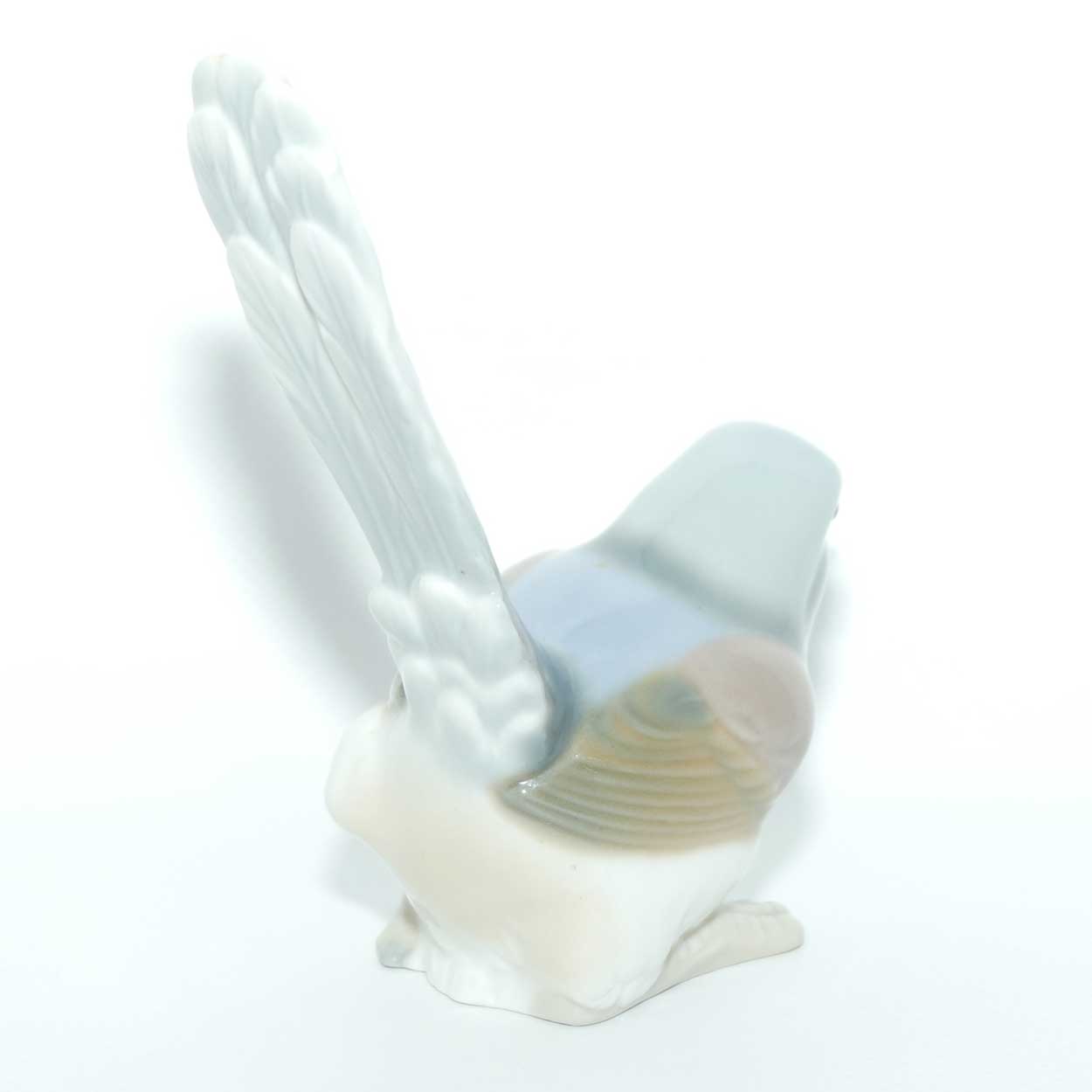 Lladro figure Bird with Long Tail | Robin | Gloss | #1054