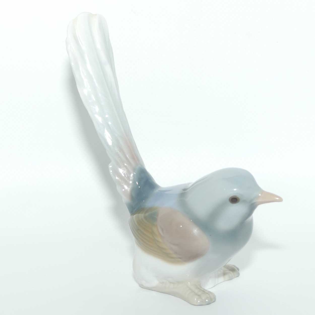 Lladro figure Bird with Long Tail | Robin | Gloss | #1054