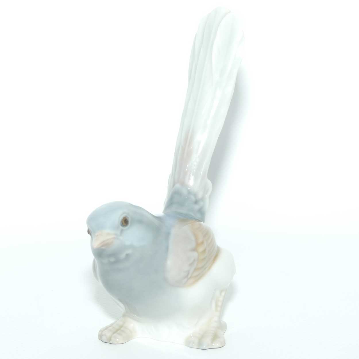 Lladro figure Bird with Long Tail | Robin | Gloss | #1054 | #2