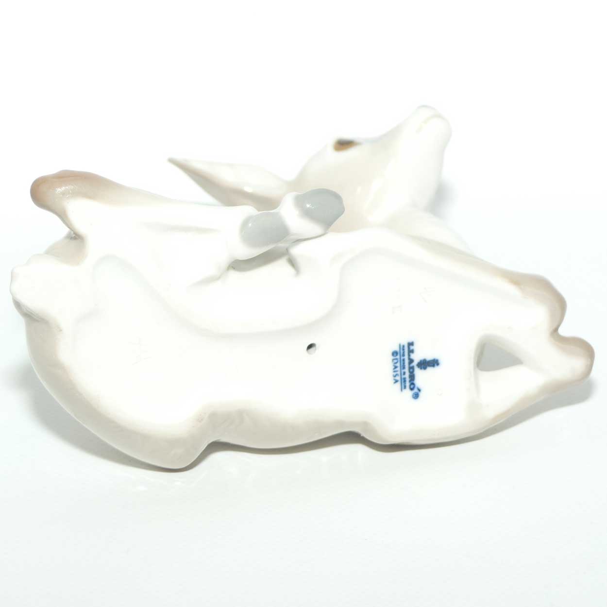 Lladro figure Deer Sitting | Gloss | 1064