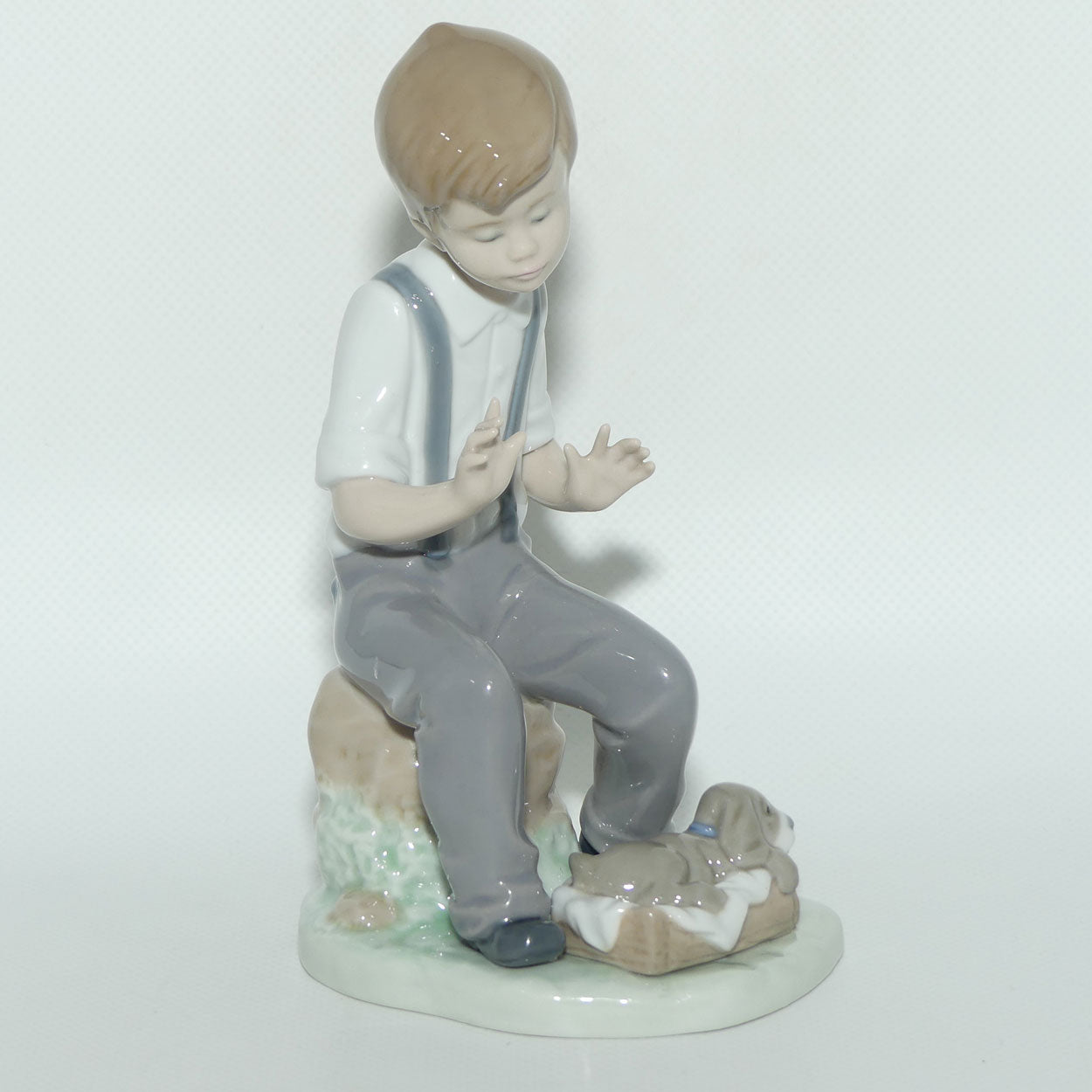 Nao by Lladro figure Homesick Friend | #1079