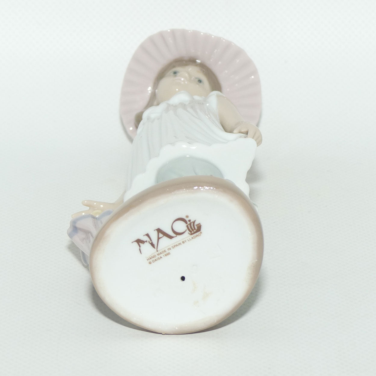 Nao by Lladro figure April Showers | #1126