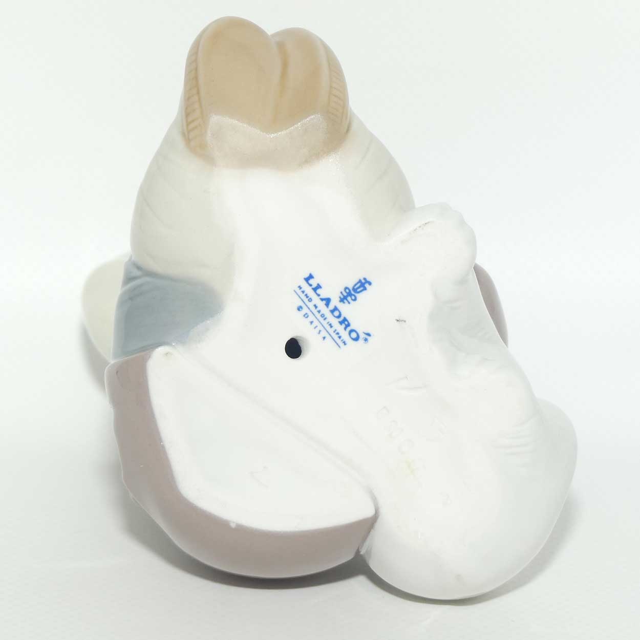 Lladro figure Eskimo #1195 | #2