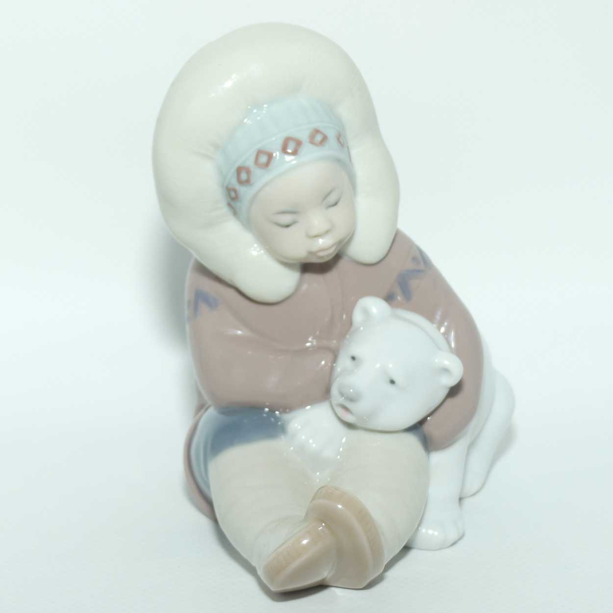 リヤドロ　エスキモーの子供と、白熊 Lladro figure Eskimo | Eskimo Child with Polar Bear | #1195 | #4