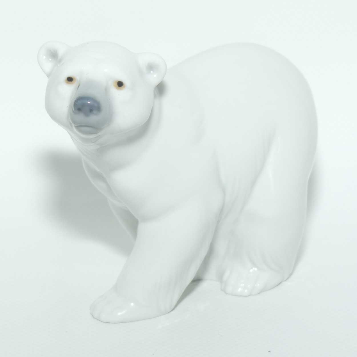 Lladro figure Polar Bear | Attentive | #1207