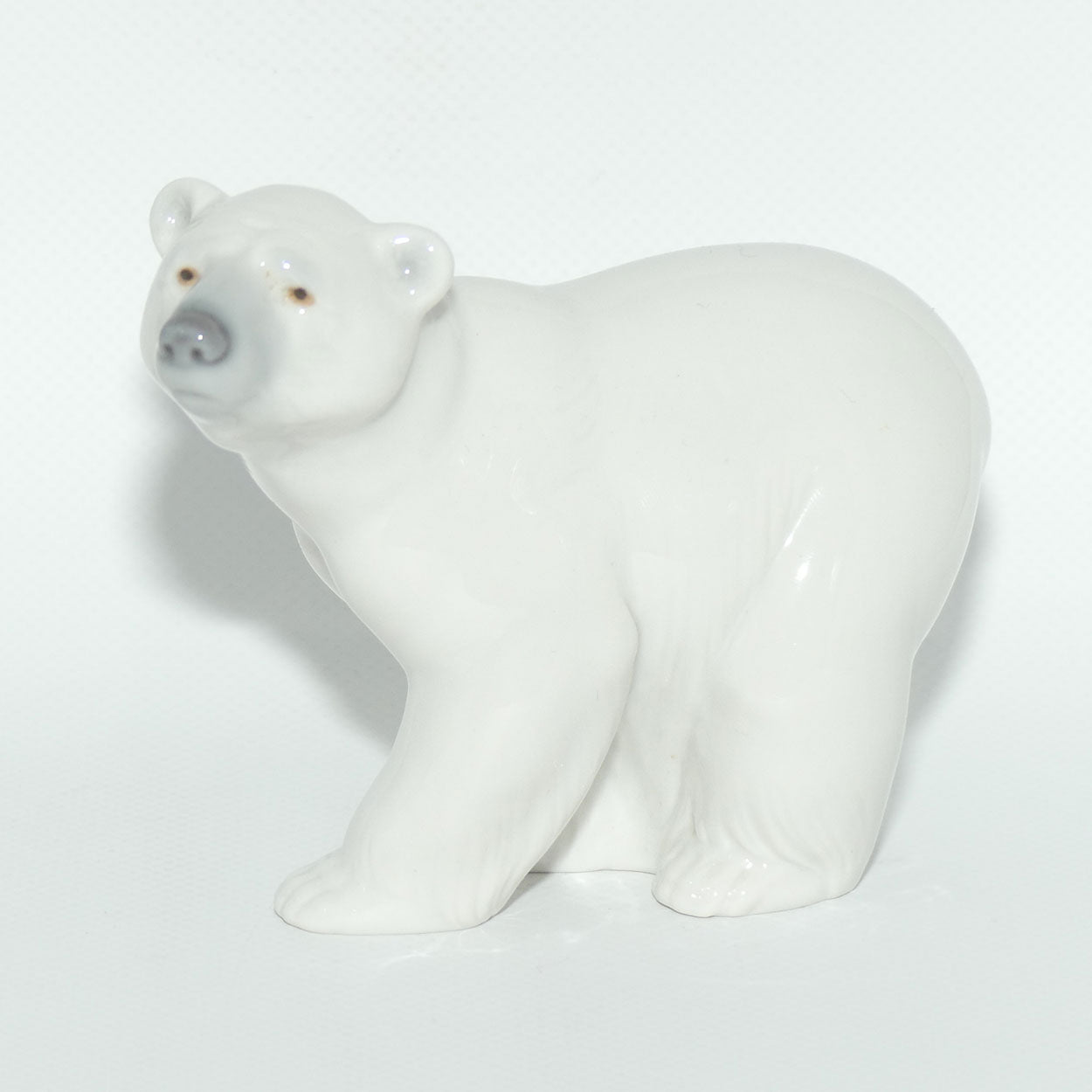 Lladro figure Polar Bear | Attentive | #1207 | #2