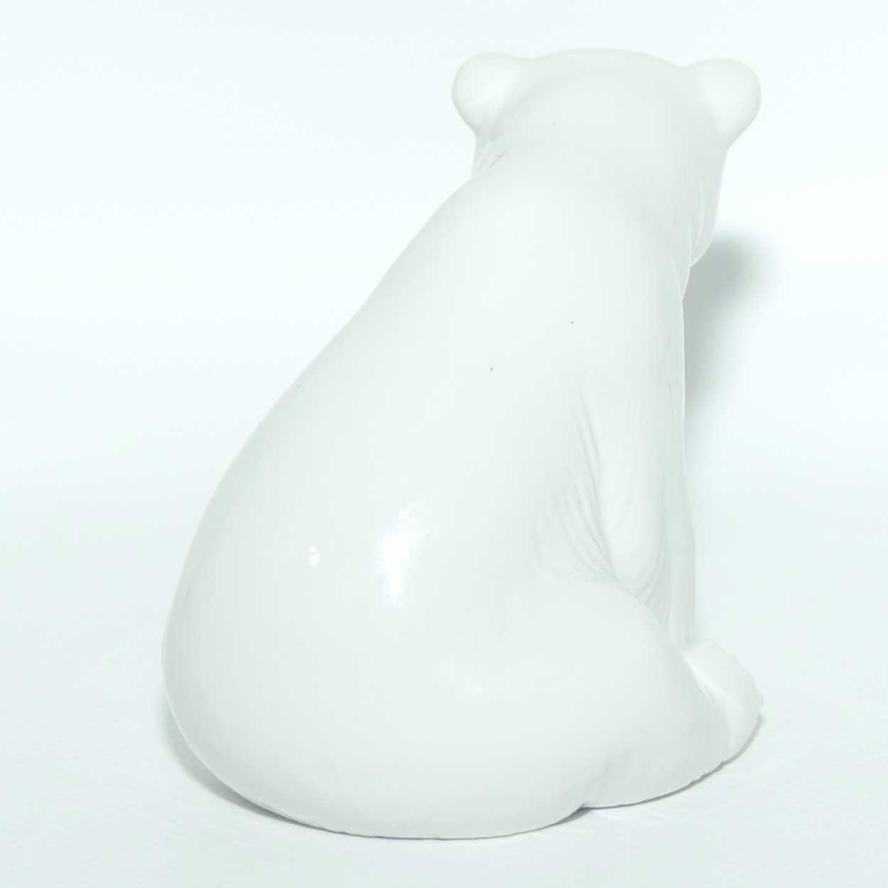 Lladro figure | Polar Bear | Seated | #1209 | #2