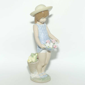 Lladro figure My Flowers | Flowers on the Lap #1284