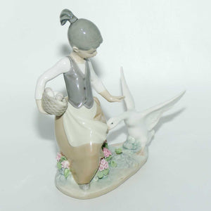 Lladro figure Aggressive Goose #1288