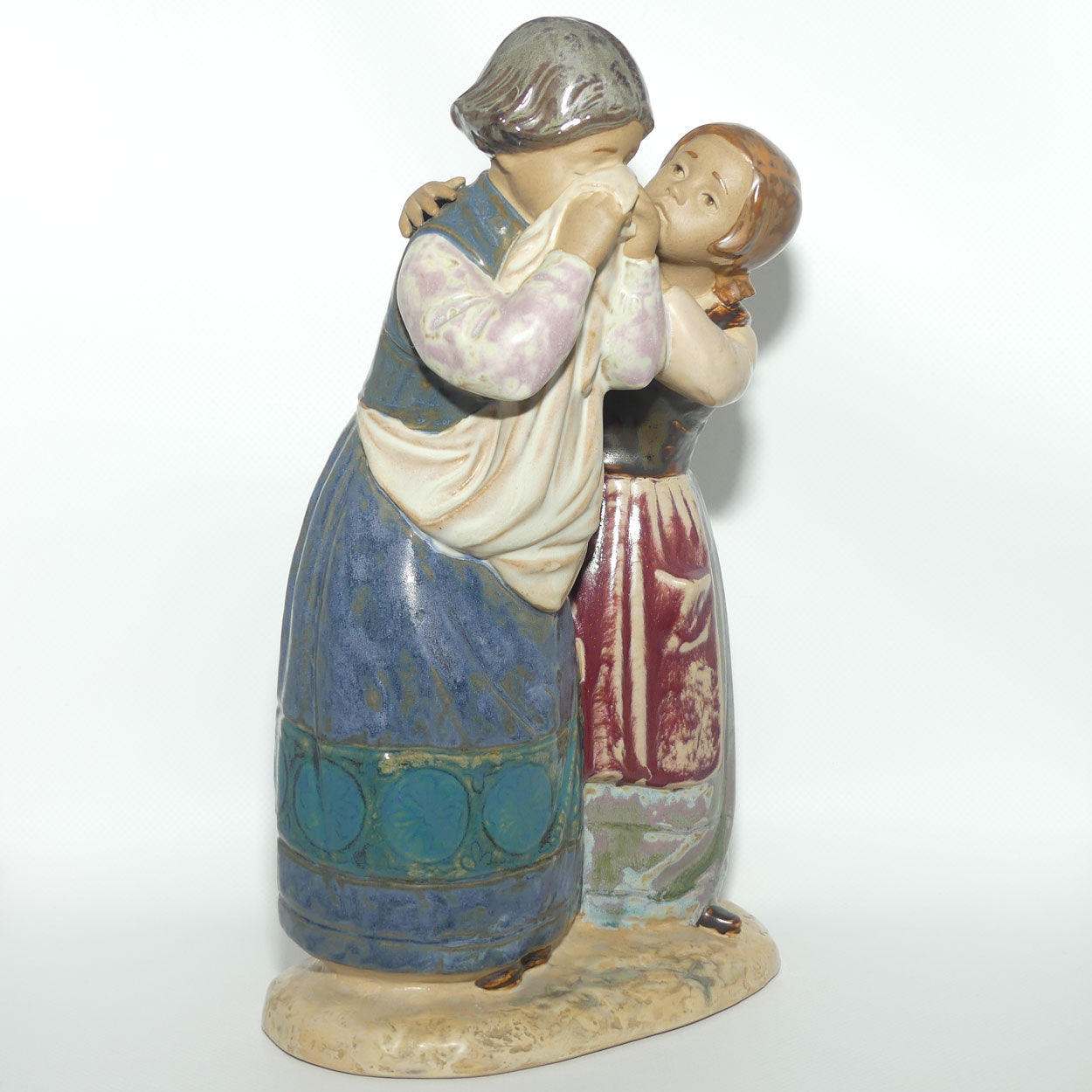 Lladro figure Comforting her Friend | Gres | #1326