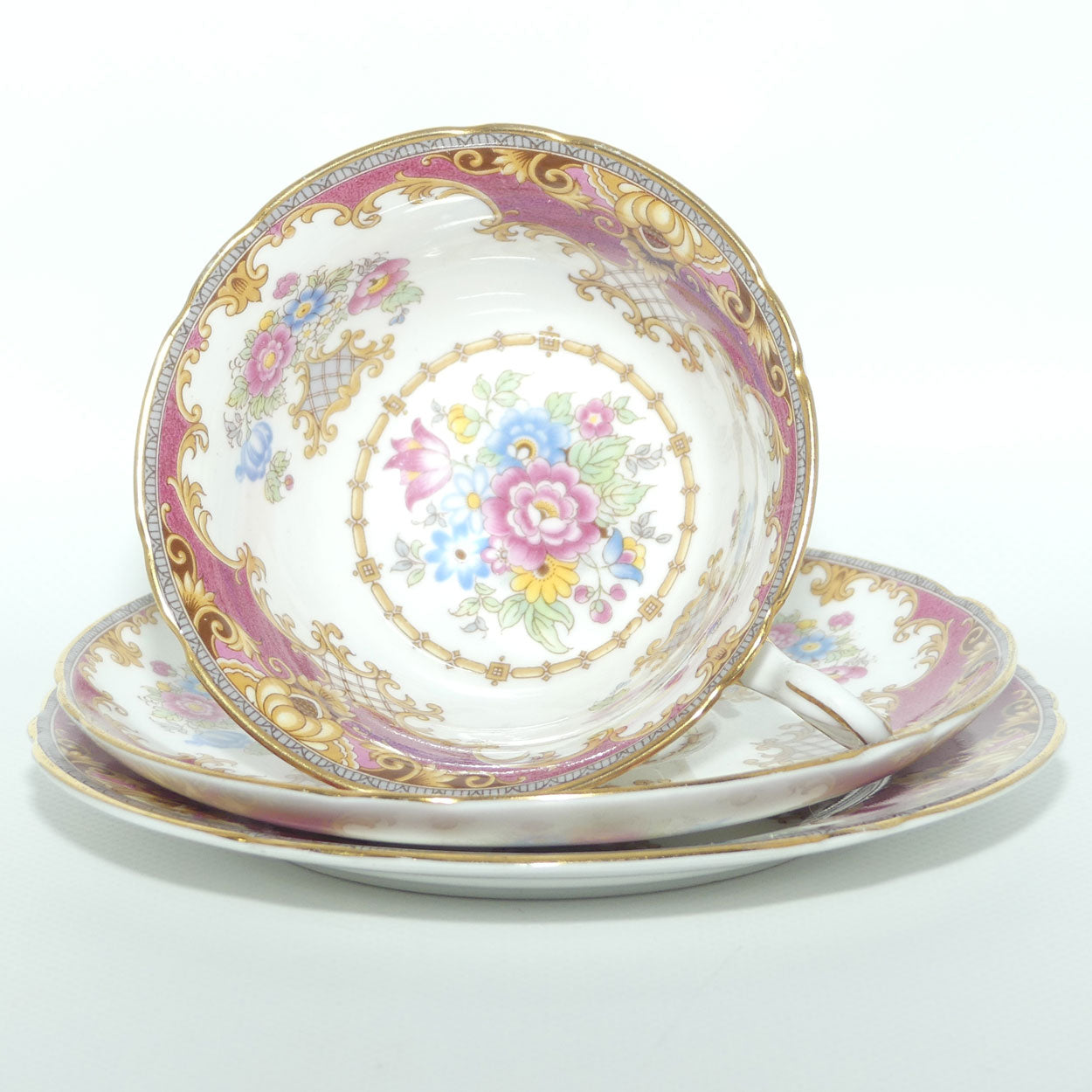 Shelley Gainsborough shape Sheraton pattern trio | Red with Gold | 13289