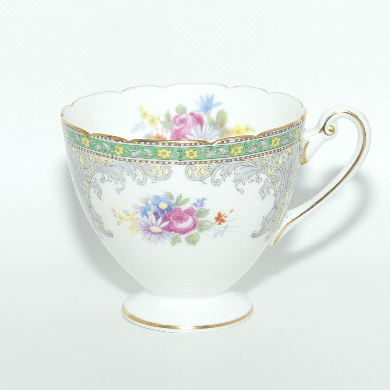 Shelley Ripon shape Georgian pattern trio | Green | 13360