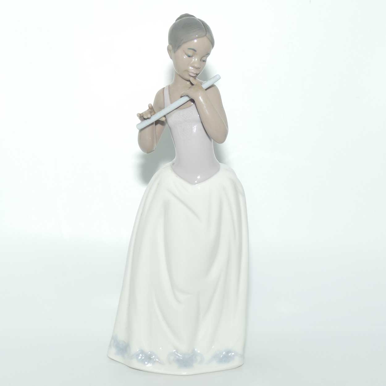 Nao by Lladro figure Notes on the Wind #1339