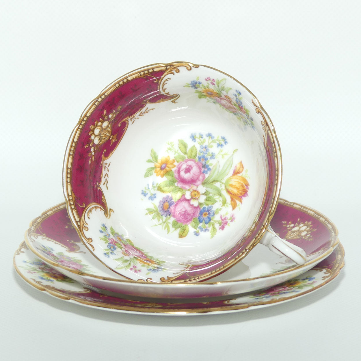 Shelley Gainsborough shape Duchess pattern trio | Red with Gold | 13401