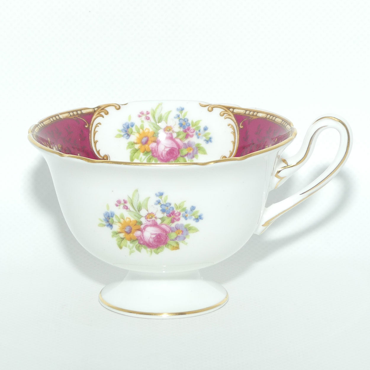 Shelley Gainsborough shape Duchess pattern trio | Red with Gold | 13401